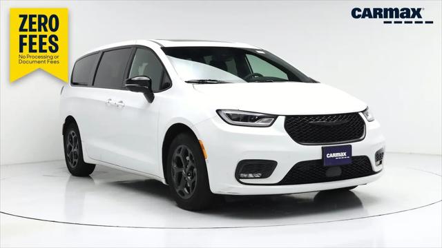 2023 Chrysler Pacifica Hybrid Limited for sale in Naperville, IL