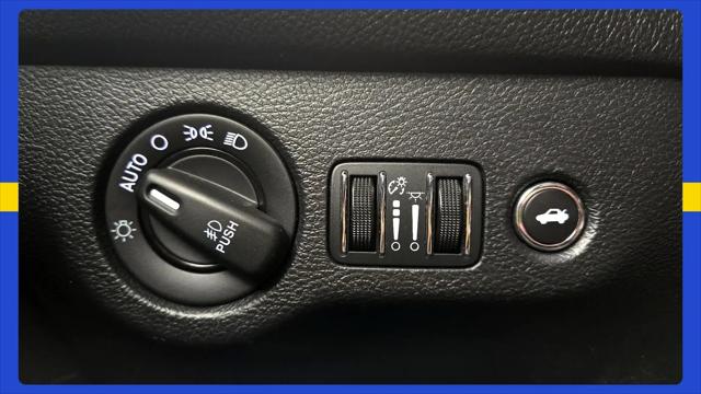 2015 Dodge Challenger R/T Plus