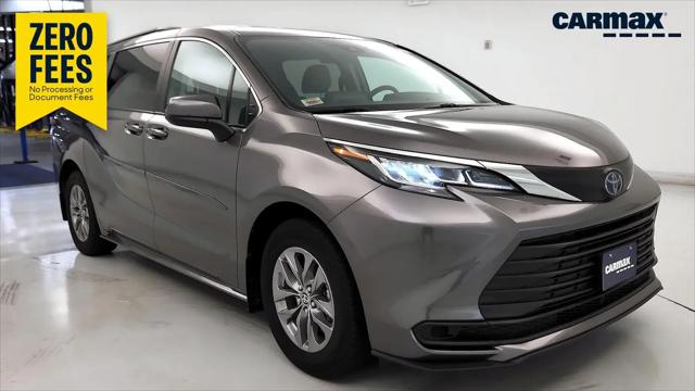 2023 Toyota Sienna LE for sale in Sterling, VA