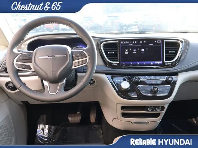 2023 Chrysler Pacifica Touring L AWD