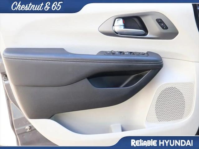 2023 Chrysler Pacifica Touring L AWD