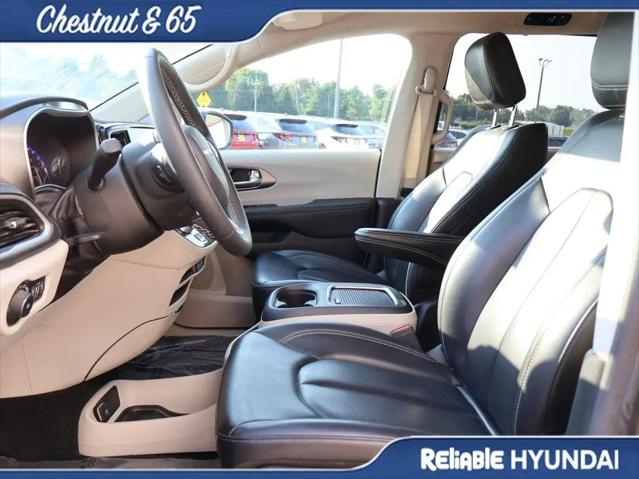 2023 Chrysler Pacifica Touring L AWD