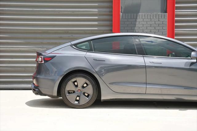 2021 Tesla Model 3 Standard Range Plus Rear-Wheel Drive