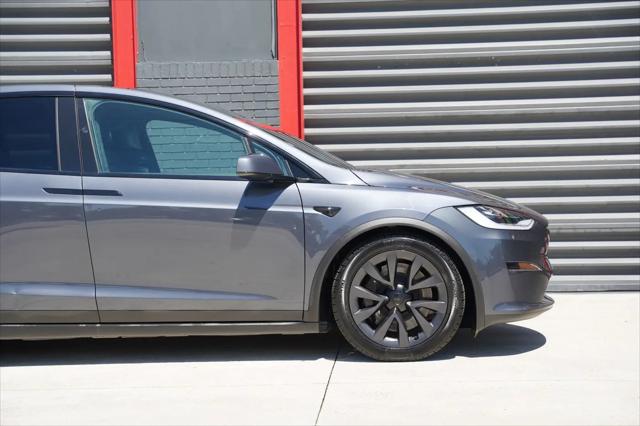 2023 Tesla Model X Standard Range