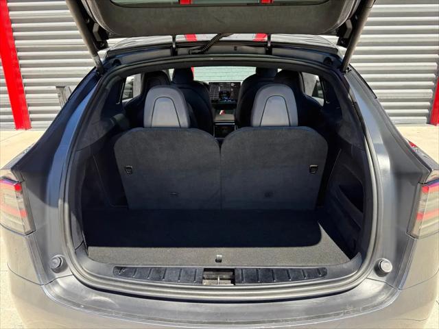 2023 Tesla Model X Standard Range