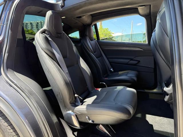 2023 Tesla Model X Standard Range