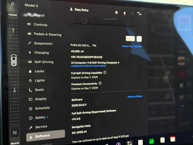 2023 Tesla Model X Standard Range