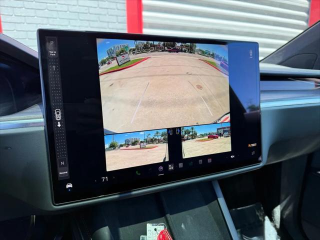 2023 Tesla Model X Standard Range