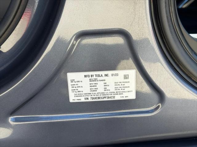 2023 Tesla Model X Standard Range