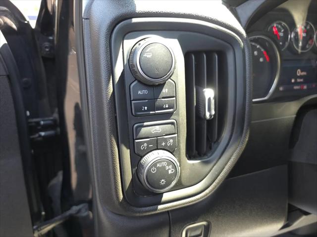 2021 Chevrolet Silverado 1500 4WD Crew Cab Short Bed Custom Trail Boss
