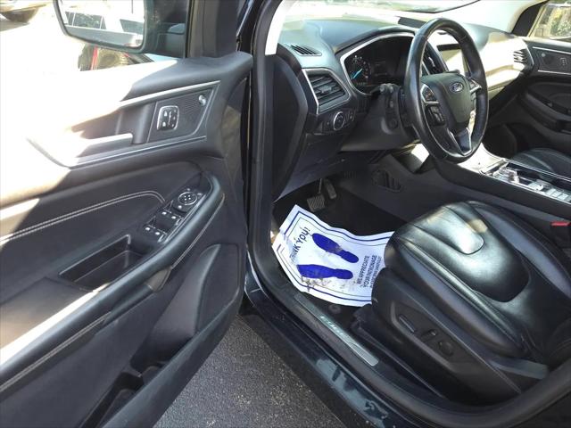 2020 Ford Edge Titanium