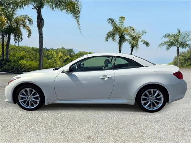 2011 INFINITI G37 G37