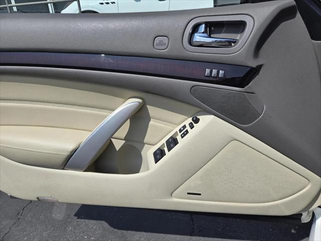 2011 INFINITI G37 G37