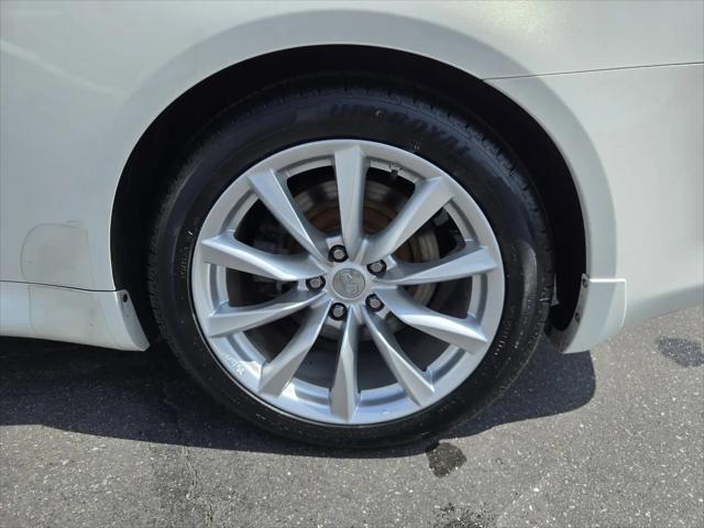 2011 INFINITI G37 G37