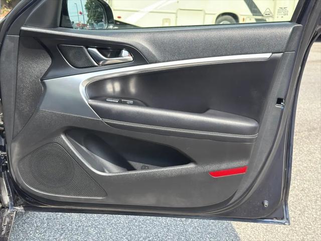 2026 Genesis G70 2.5T RWD