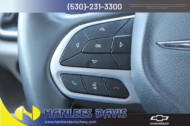 2023 Chrysler Voyager LX
