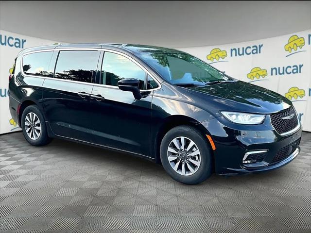 2023 Chrysler Pacifica Hybrid Touring L for sale in Norwood, MA