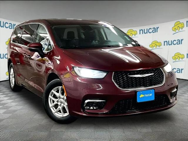 2023 Chrysler Pacifica Touring L for sale in Norwood, MA