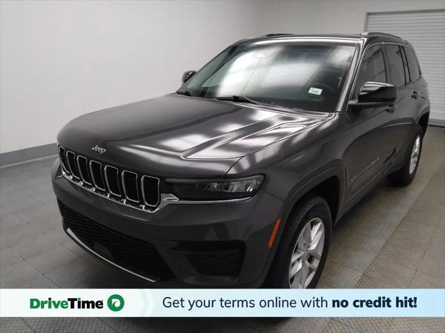 2023 Jeep Grand Cherokee Laredo 4x4 for sale in Highland, IN