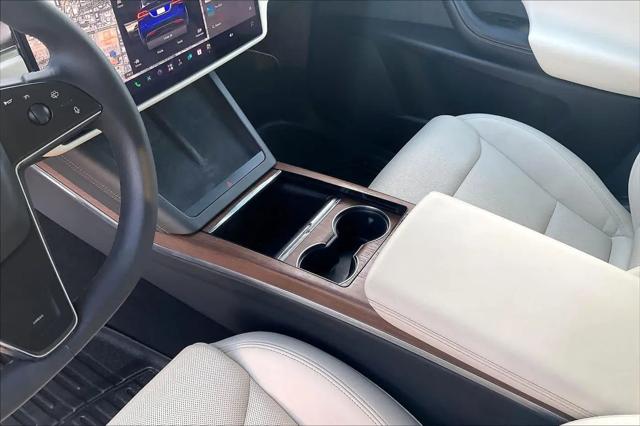 2022 Tesla Model X Dual Motor All-Wheel Drive