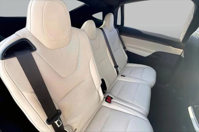 2022 Tesla Model X Dual Motor All-Wheel Drive