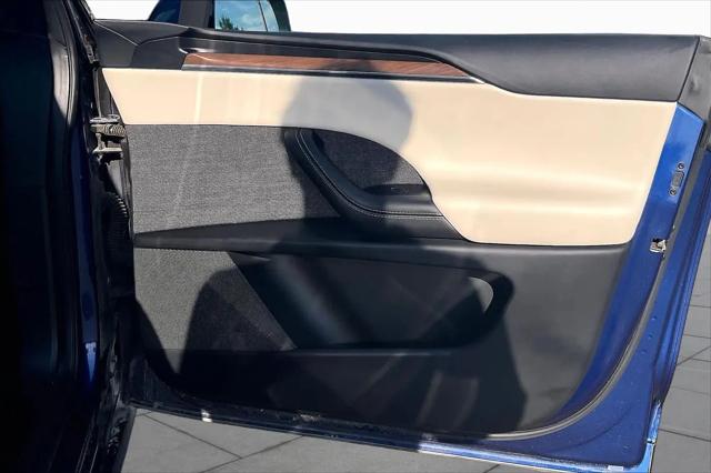 2022 Tesla Model X Dual Motor All-Wheel Drive