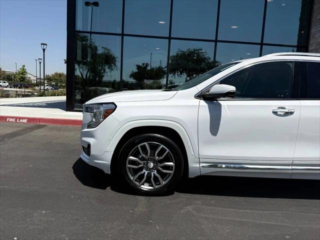 2022 GMC Terrain AWD Denali