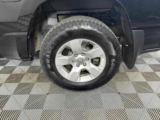 2019 Ram 1500 Big Horn/Lone Star Crew Cab 4x4 5'7" Box