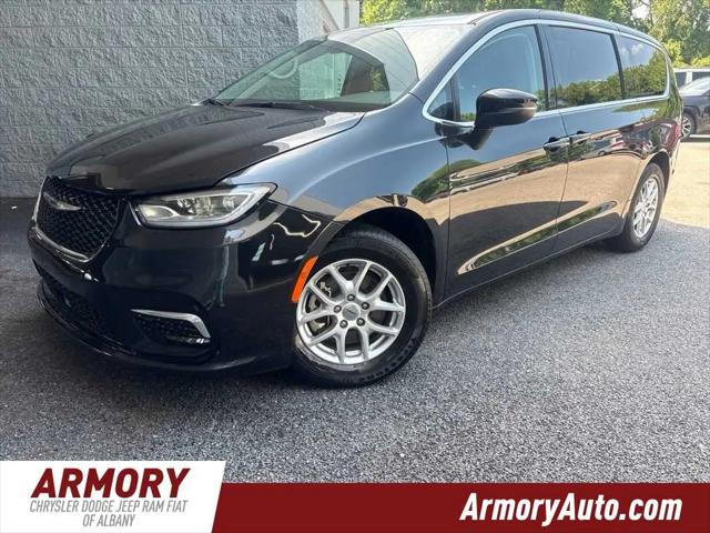 2023 Chrysler Pacifica Touring L for sale in Albany, NY
