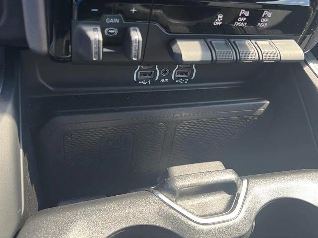 2025 Ram 1500 Big Horn Crew Cab 4x4 57 Box