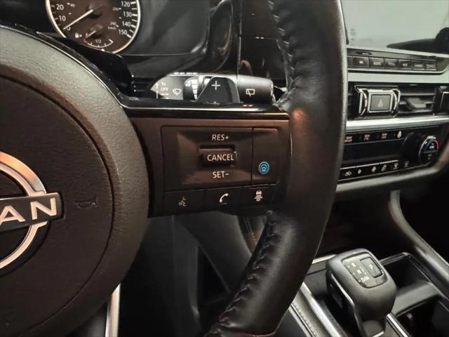 2023 Nissan Pathfinder SL 4WD