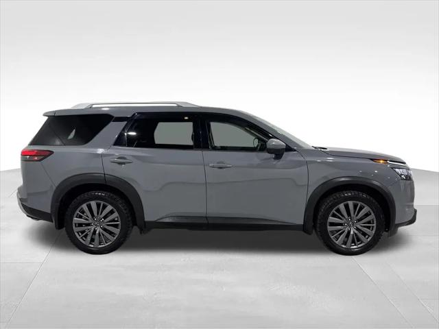 2023 Nissan Pathfinder SL 4WD