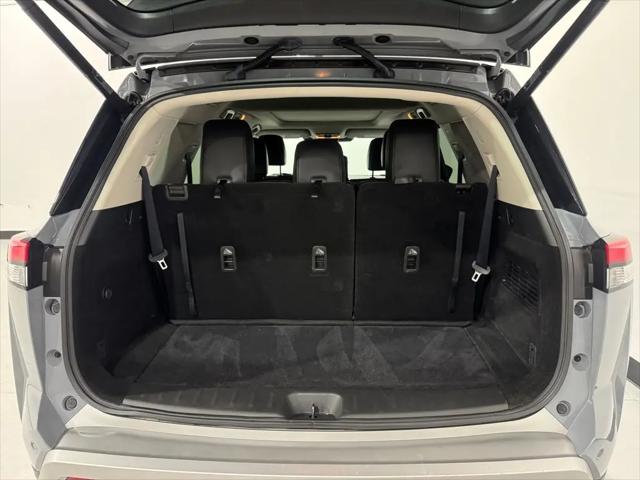 2023 Nissan Pathfinder SL 4WD