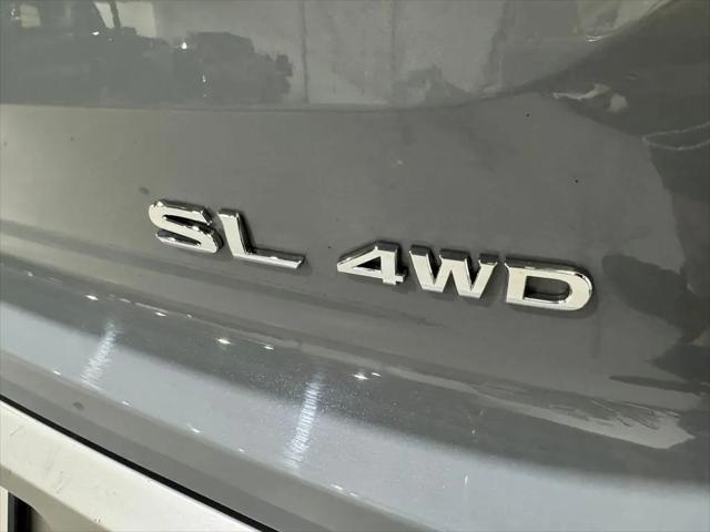 2023 Nissan Pathfinder SL 4WD