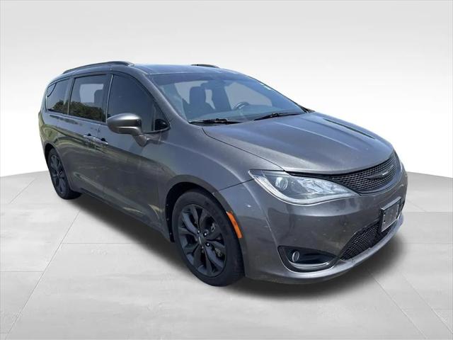 2020 Chrysler Pacifica Touring
