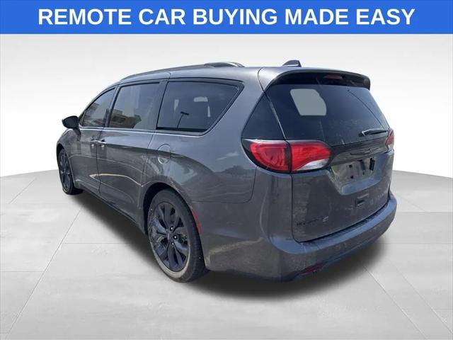 2020 Chrysler Pacifica Touring