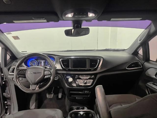 2020 Chrysler Pacifica Touring