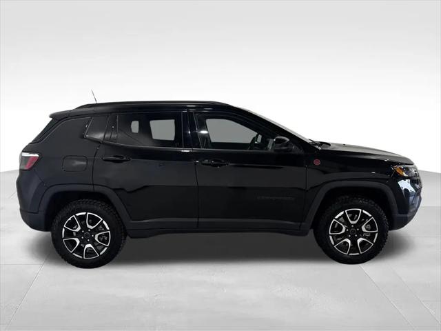 2025 Jeep Compass Trailhawk 4x4