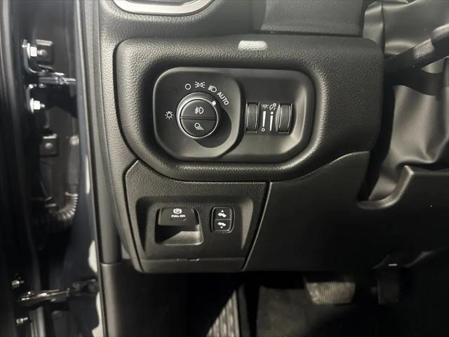 2026 Ram 1500 Big Horn Crew Cab 4x4 57 Box