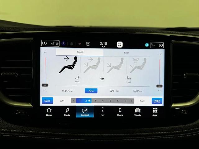 2027 Chrysler Pacifica Select