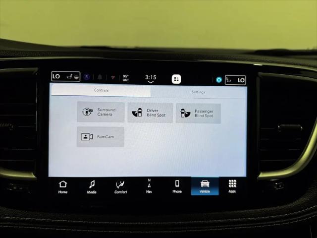 2027 Chrysler Pacifica Select AWD