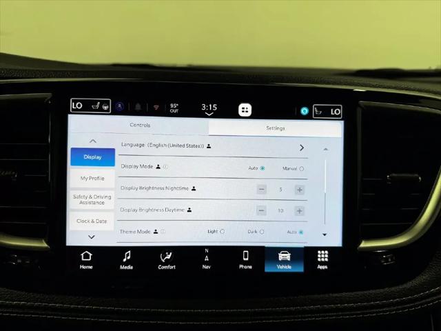 2027 Chrysler Pacifica Select AWD