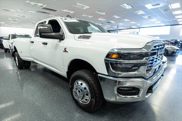 2025 Ram 3500 Tradesman Crew Cab 4x4 8' Box