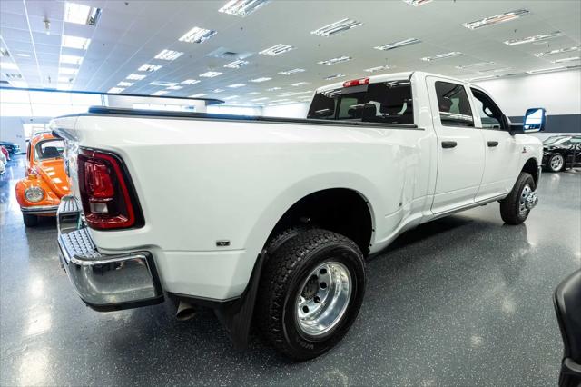 2025 Ram 3500 Tradesman Crew Cab 4x4 8' Box
