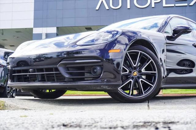 2023 Porsche Panamera 4 Platinum Edition