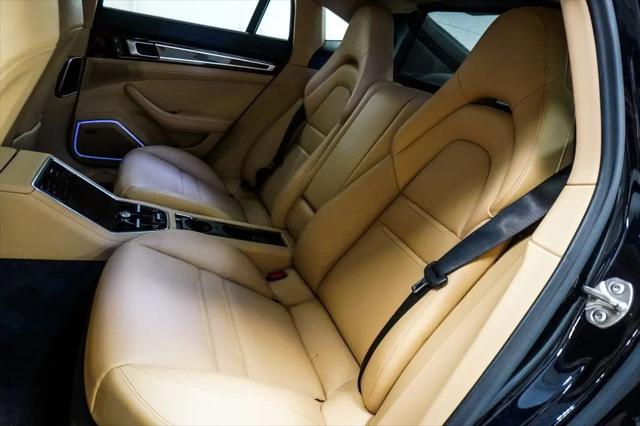 2023 Porsche Panamera 4 Platinum Edition
