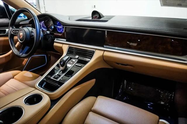 2023 Porsche Panamera 4 Platinum Edition