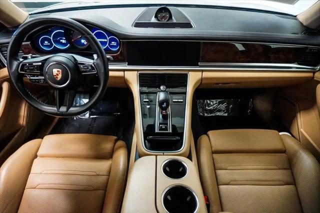 2023 Porsche Panamera 4 Platinum Edition