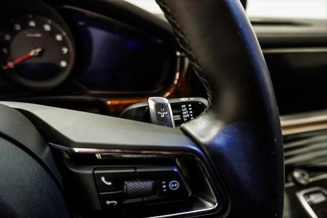 2023 Porsche Panamera 4 Platinum Edition