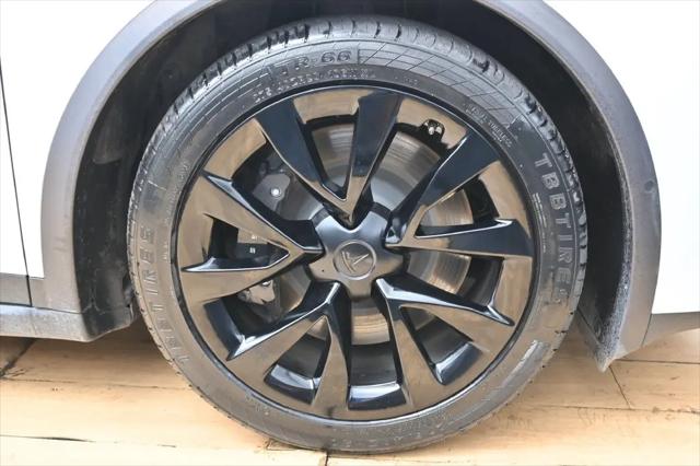 2023 Tesla Model X Standard Range